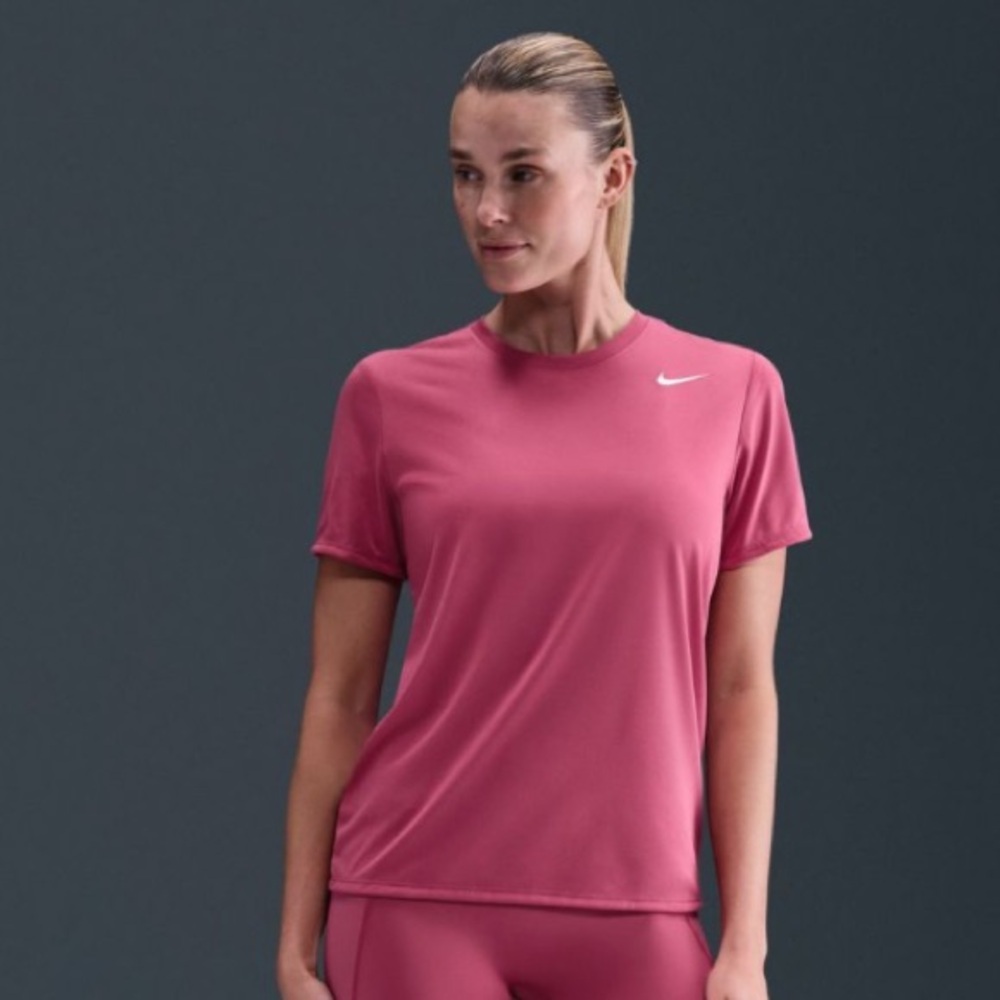 NIKE Pink Drifit S/S Crew Neck Tee T-shirt M Medium cdw GUC $39